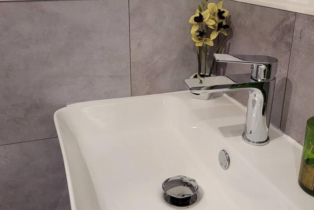 Villa Blanca, W-Lan, Office ليفركوزن المظهر الخارجي الصورة